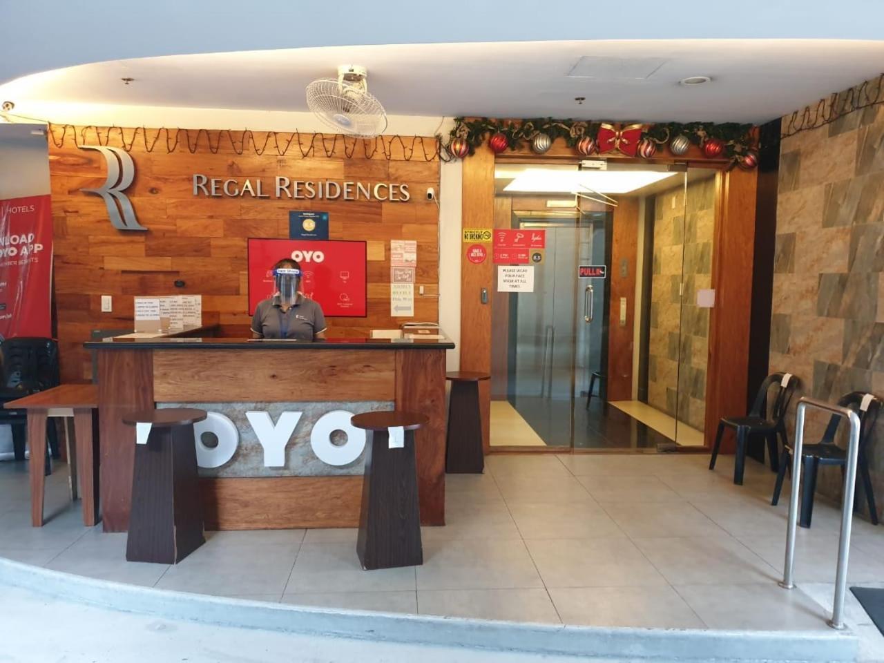 Oyo 136 Regal Residences Quezon City Exterior photo